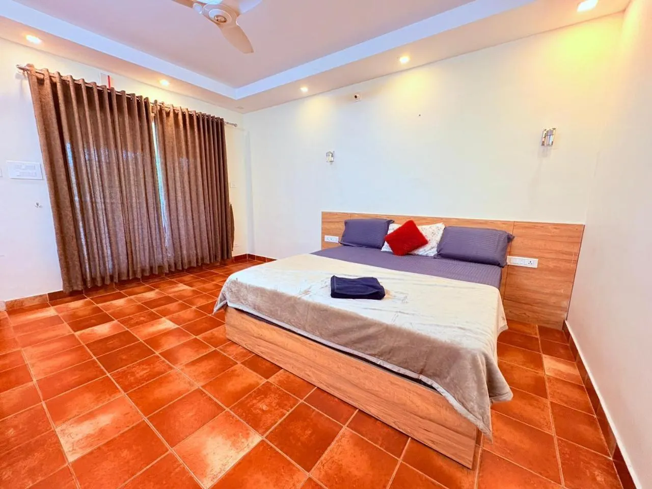 Athirappilly Heritage Villa -3 Bhk - River Side Homestay